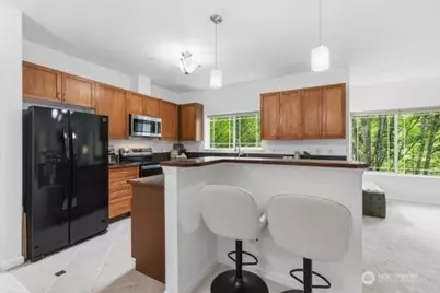 15000 Juanita Drive NE #405, Kenmore, WA 98028 - Photo 4