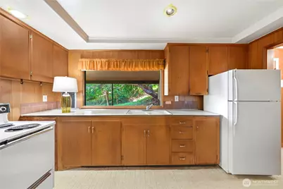 2521 103 Avenue SE, Bellevue, WA 98004 - Photo 18