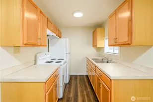201 E Liberty St, Port Angeles, WA 98362 - Photo 16