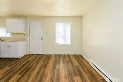 201 E Liberty Street, Port Angeles, WA 98362 - Photo 26