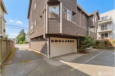 11732 Greenwood Avenue N, Seattle, WA 98133 - Photo 34