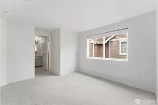 11732 Greenwood Ave N, Seattle, WA 98133 - Photo 16