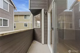11732 Greenwood Ave N, Seattle, WA 98133 - Photo 12