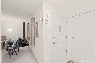 17112 NE 45th St, Redmond, WA 98052 - Photo 4