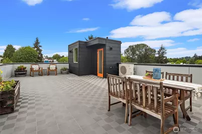 9230 Interlake Avenue N, Seattle, WA 98103 - Photo 26