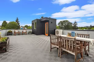 9230 Interlake Ave N, Seattle, WA 98103 - Photo 26
