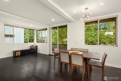 9230 Interlake Avenue N, Seattle, WA 98103 - Photo 6