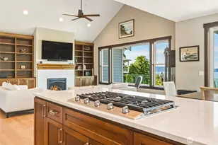 1018 Clear Morning Ln, Camano Island, WA 98282 - Photo 10