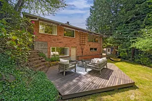 10801 12th Ave NE, Seattle, WA 98125 - Photo 2