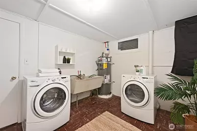 10801 12th Avenue NE, Seattle, WA 98125 - Photo 28