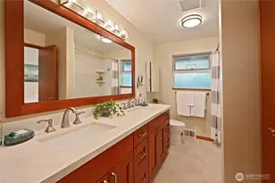 10801 12th Ave NE, Seattle, WA 98125 - Photo 18