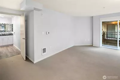 425 Vine Street #614, Seattle, WA 98121 - Photo 14