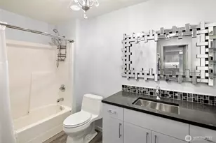 425 Vine St, Seattle, WA 98121 - Photo 14
