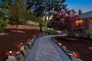 16311 25th Ave SW, Burien, WA 98166 - Photo 4