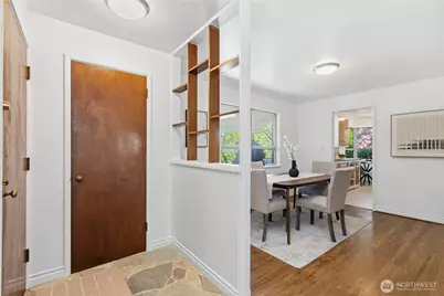 6542 43rd Avenue NE, Seattle, WA 98115 - Photo 4