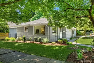 2265 NE 73rd St, Seattle, WA 98115 - Photo 2