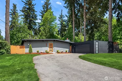 15634 SE 8th Street, Bellevue, WA 98008 - Photo 2