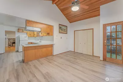 3844 NE 87th Street, Seattle, WA 98115 - Photo 6