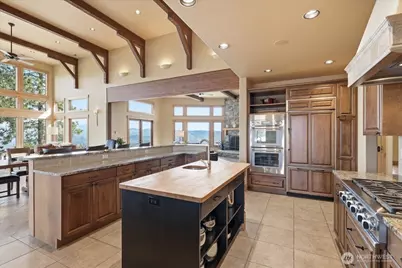 300 Hawks Ridge Road, Chelan, WA 98816 - Photo 12