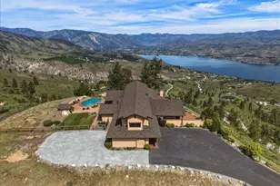 300 Hawks Ridge Rd, Chelan, WA 98816 - Photo 4