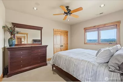 300 Hawks Ridge Road, Chelan, WA 98816 - Photo 34