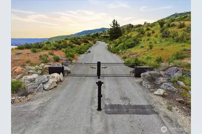 300 Hawks Ridge Road, Chelan, WA 98816 - Photo 40