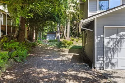 8011 180th Street SW, Edmonds, WA 98026 - Photo 36