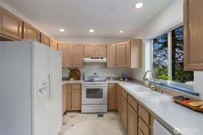 2944 Dogwood Terr, Lummi Island, WA 98262 - Photo 10