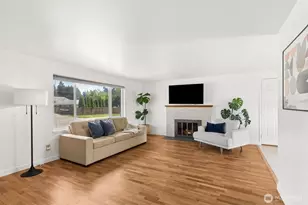 17035 128th Ave SE, Renton, WA 98058 - Photo 2