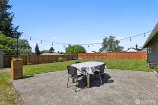 17035 128th Ave SE, Renton, WA 98058 - Photo 14