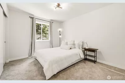 13710 Ash Way #A2, Everett, WA 98204 - Photo 22