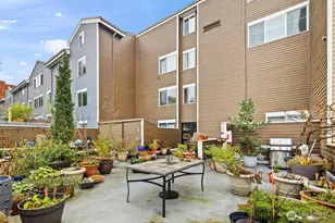 2350 10th Ave E, Seattle, WA 98102 - Photo 28