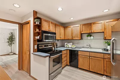 2350 10th Avenue E #227, Seattle, WA 98102 - Photo 14