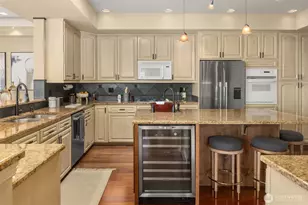 111 Main St, Edmonds, WA 98020 - Photo 14
