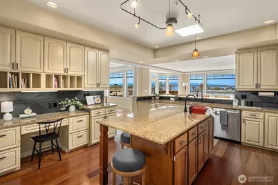 111 Main Street #203, Edmonds, WA 98020 - Photo 16