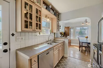 4651 N Visscher Street, Tacoma, WA 98407 - Photo 8