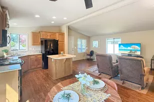 18425 NE 95th St, Redmond, WA 98052 - Photo 6