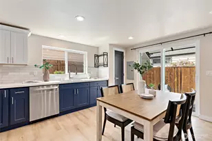 14338 Ashworth Ave N, Seattle, WA 98133 - Photo 8