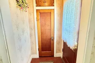 213 Bartlett Ave E, Omak, WA 98841 - Photo 10