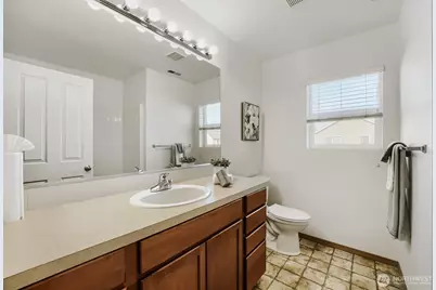 6512 Radiance Boulevard E, Fife, WA 98424 - Photo 24