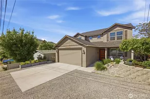 609 N Bradley St, Chelan, WA 98816 - Photo 2