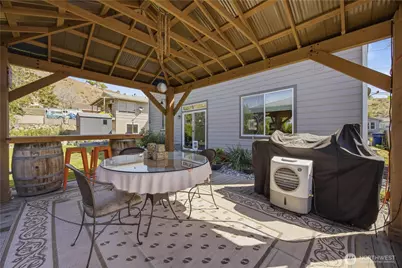 609 N Bradley Street, Chelan, WA 98816 - Photo 36