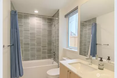 3625 13th Avenue W, Seattle, WA 98119 - Photo 10