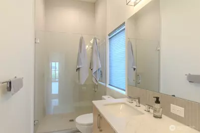 3625 13th Avenue W, Seattle, WA 98119 - Photo 26