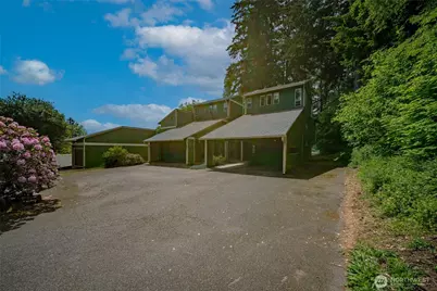 227 Lark Street SW #E, Tumwater, WA 98512 - Photo 2