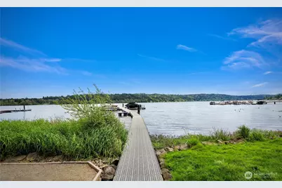 4050 W Lake Sammamish Parkway NE #2, Redmond, WA 98052 - Photo 1