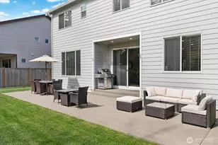 17525 Crossing Dr E, Puyallup, WA 98374 - Photo 32