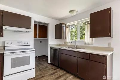2642 Olympic Drive, Oak Harbor, WA 98277 - Photo 8