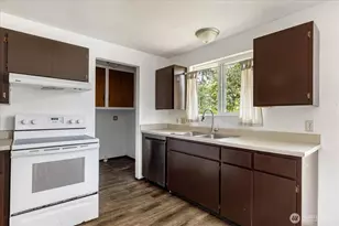 2642 Olympic Dr, Oak Harbor, WA 98277 - Photo 8