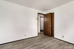 2642 Olympic Dr, Oak Harbor, WA 98277 - Photo 16